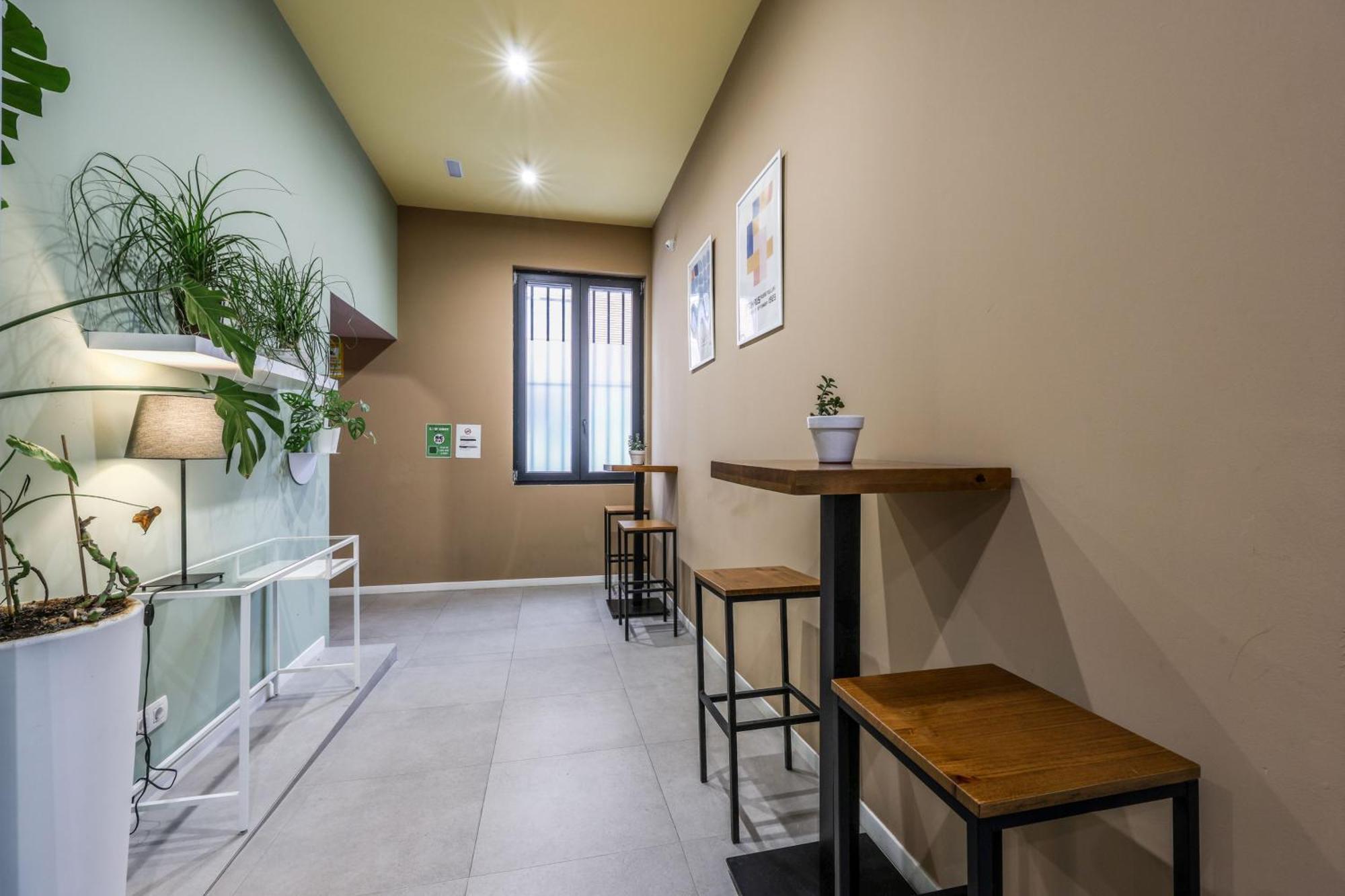 2 Hab En Malvarrosa A Metros De La Playa, Con Terraza Y Zonas Comun 3d Appartement *
