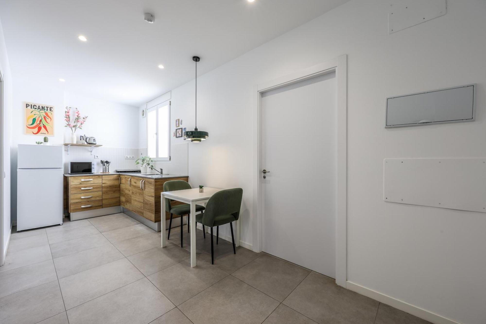 2 Hab En Malvarrosa A Metros De La Playa, Con Terraza Y Zonas Comun 3d Appartement *